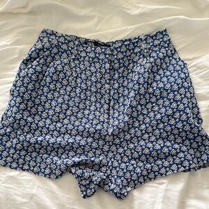 Zara High Waist Blue and White Shorts 🩳 Embroidered